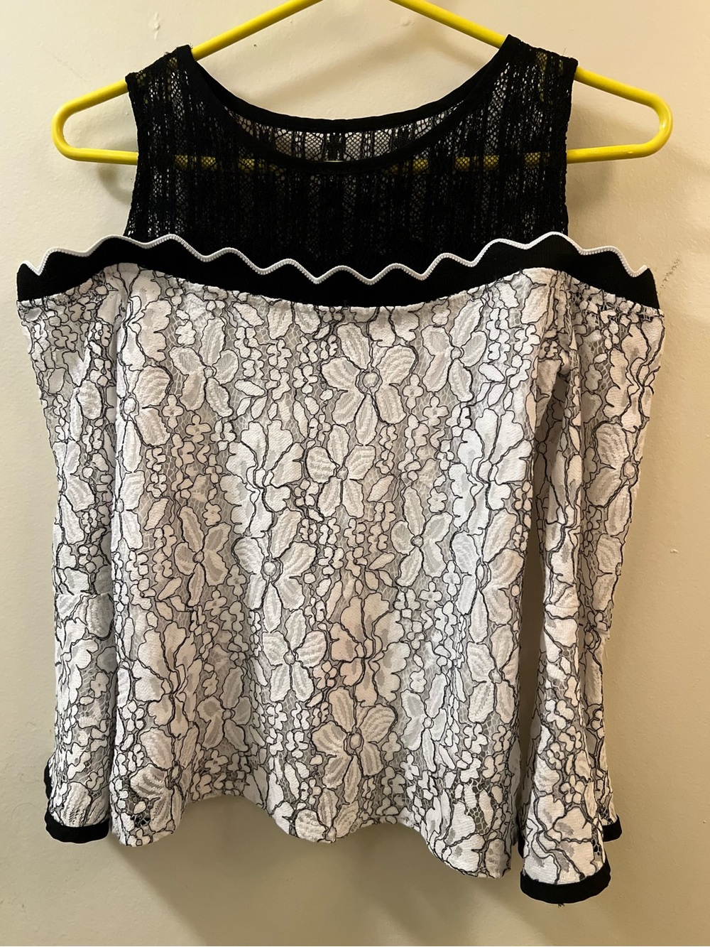 Black & White Lace Overlay Sleeveless Top